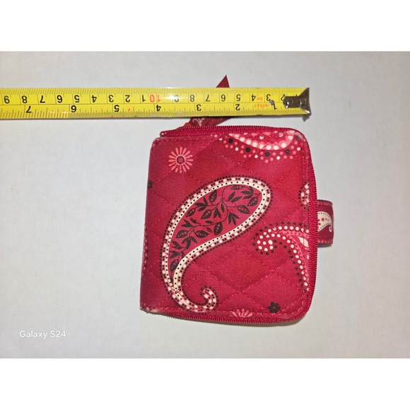 Vera Bradley Small Wallet Petite Red Bandana Paisley Pattern mint condition. - Picture 7 of 7